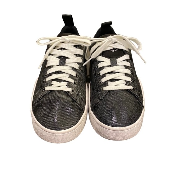 NEW Diesel Women’s S-Clever Low Black Gray Sneakers Shoes Size 7.5 - Picture 2 of 11